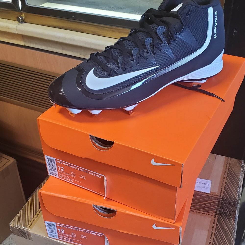 Huarache Cleats